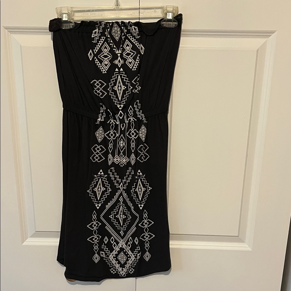 Billabong Black and White Strapless Dress